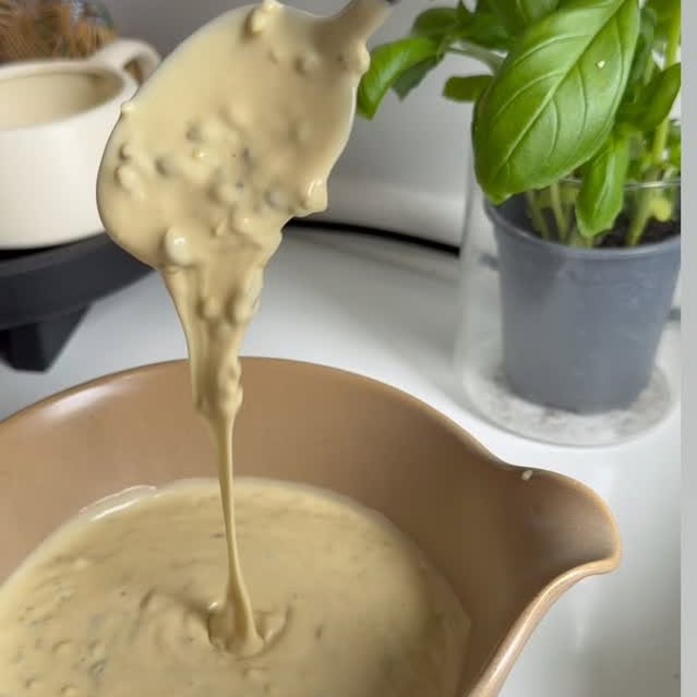White Chocolate and Pistachio Glaze