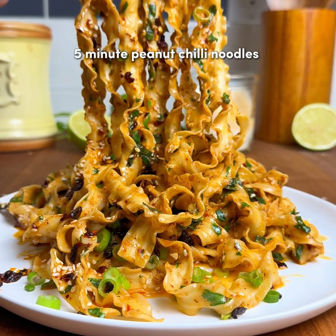 5-minute Chilli Peanut Noodles