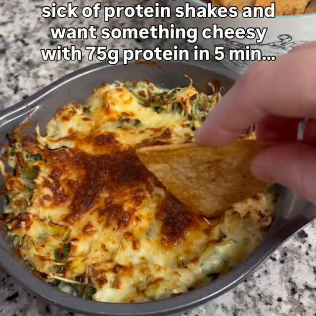 Cheesy Chicken Spinach Artichoke Dip