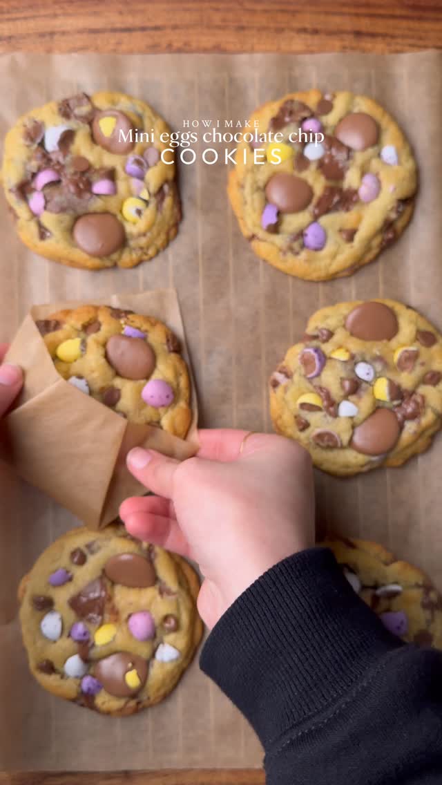 Mini Eggs Chocolate Chips Cookies