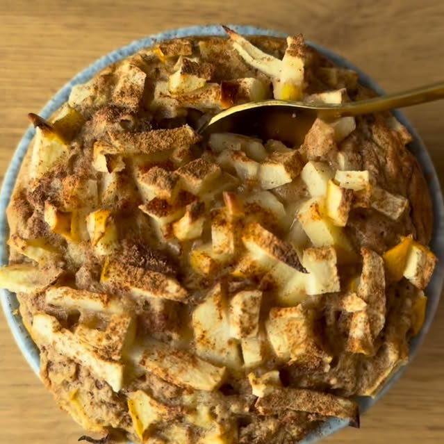 Apple Pie Baked Oats