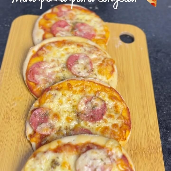 Mini Pizza for Freezing