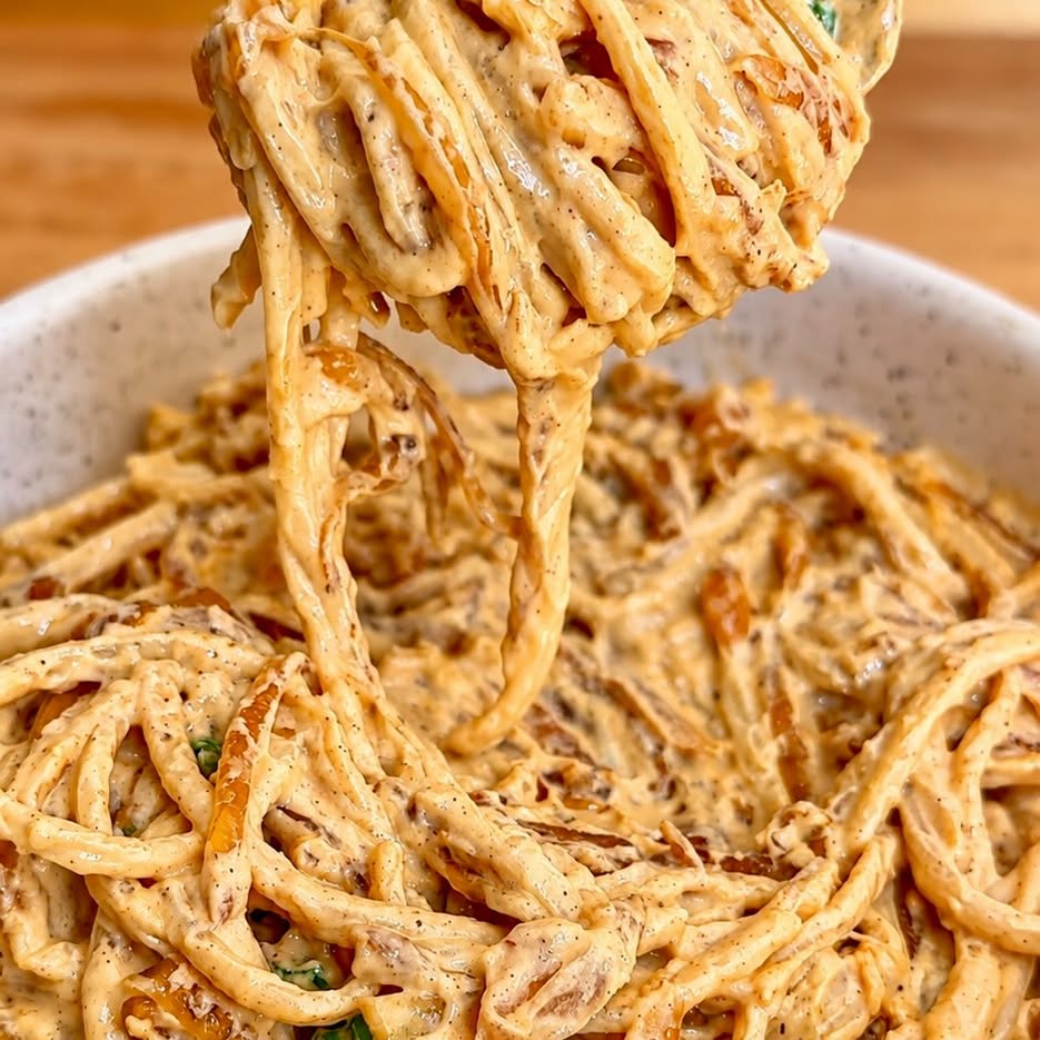 Creamy Pasta with Caramelized Onions
