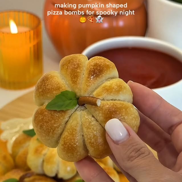 Pumpkin-Shaped Pizza Bombs
