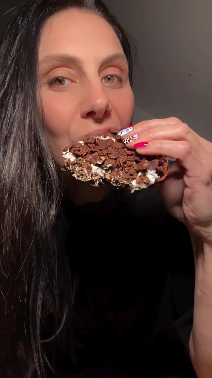 Crunchy Chocolate Treats