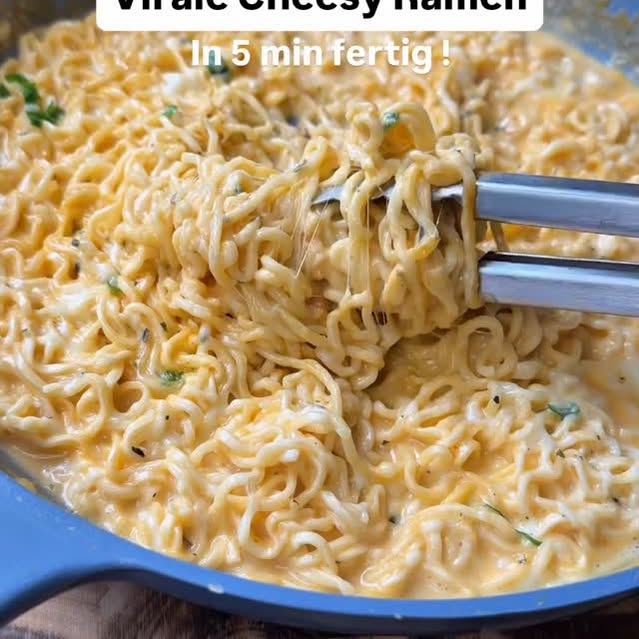 Cheesy Noodle Pan