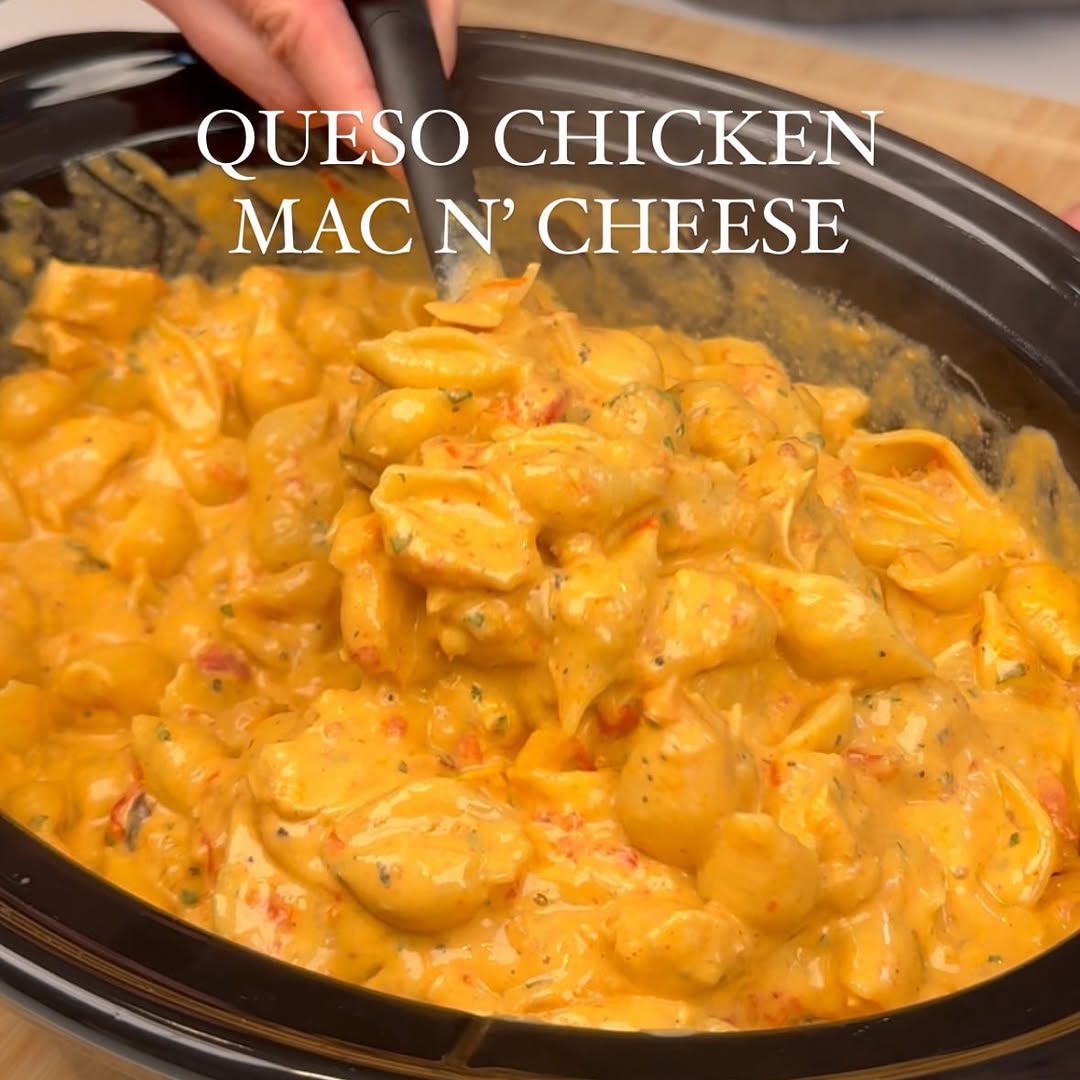 Queso Chicken Mac n’ Cheese