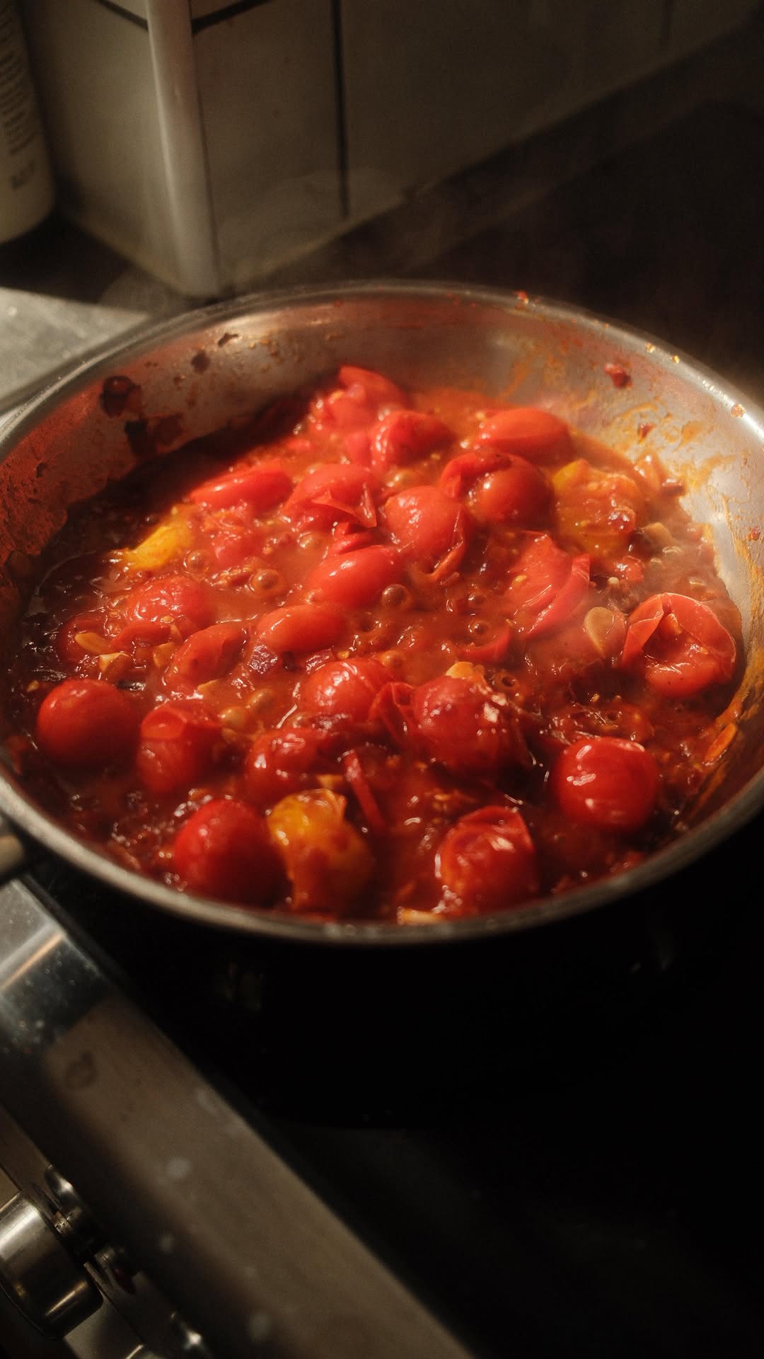 Tomato, Chilli & Garlic Penne