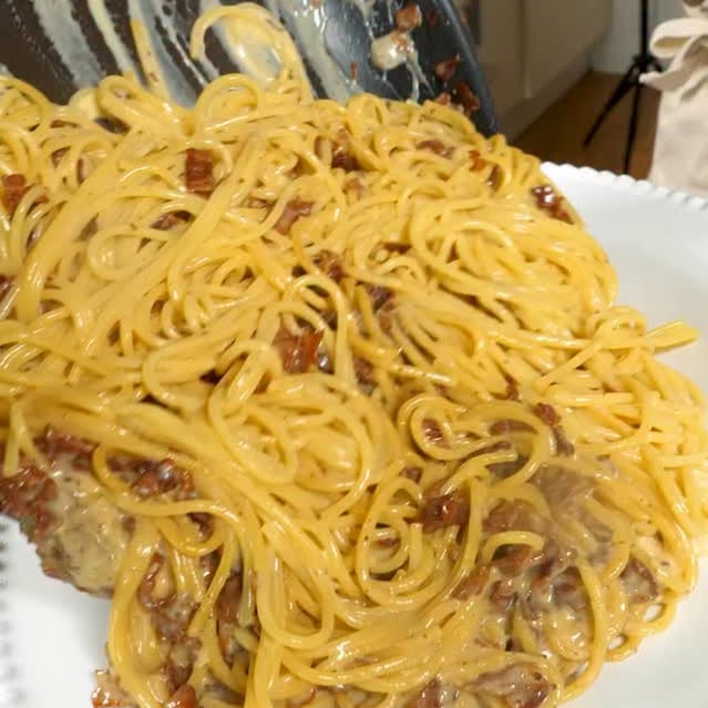 Benjamin Ingrosso's Fake Pasta Carbonara