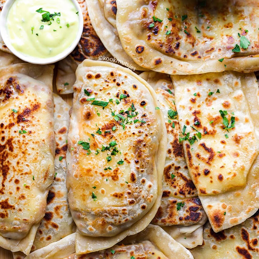 Fluffy Pan Bread With Beef