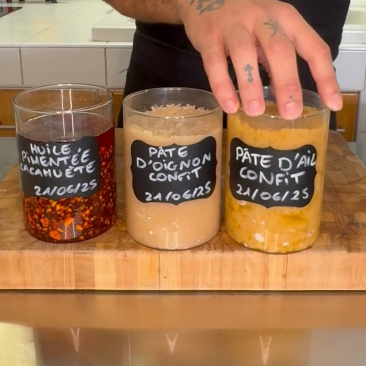 Essential Garlic Paste and Spicy Peanut Oil