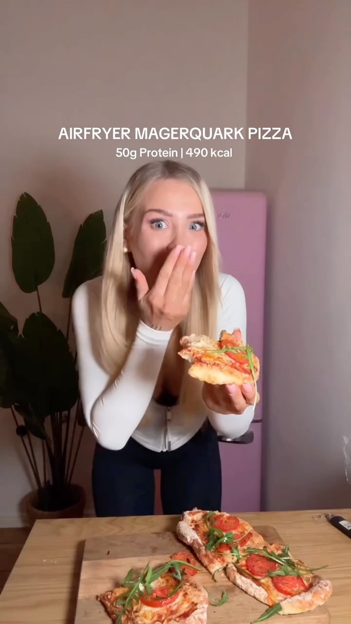 High Protein Airfryer Pizza