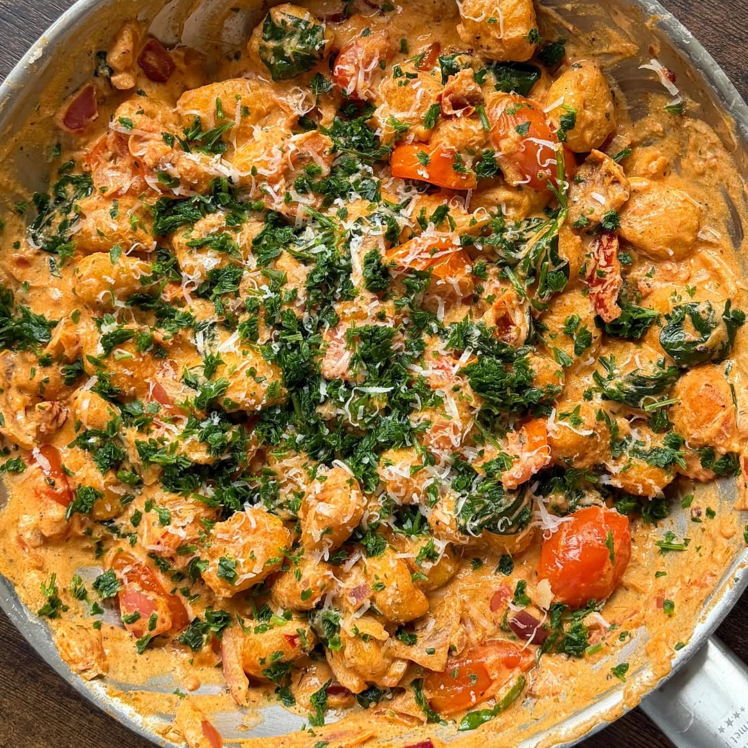 Creamy Gnocchi Pan