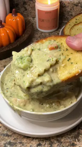 White Chicken Lasagna Soup