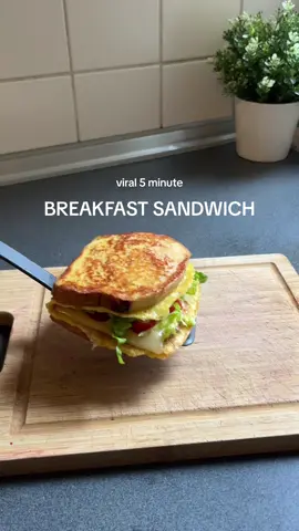 5 Minute Breakfast Sandwich