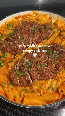Creamy Spicy Vodka Pasta with Crispy Chicken