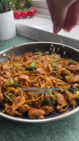 Sticky Hoisin Chicken & Broccoli Noodles