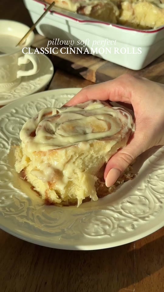 Perfect Classic Cinnamon Rolls