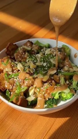 Peanut Tofu Bowl